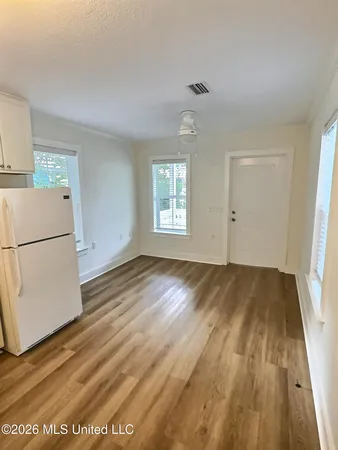 $975 | 2151 Government Street, Unit 703, Ocean Springs, MS 39564