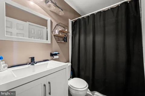 $250,000 | 912 B Stockton Court, Lansdale, PA 19446