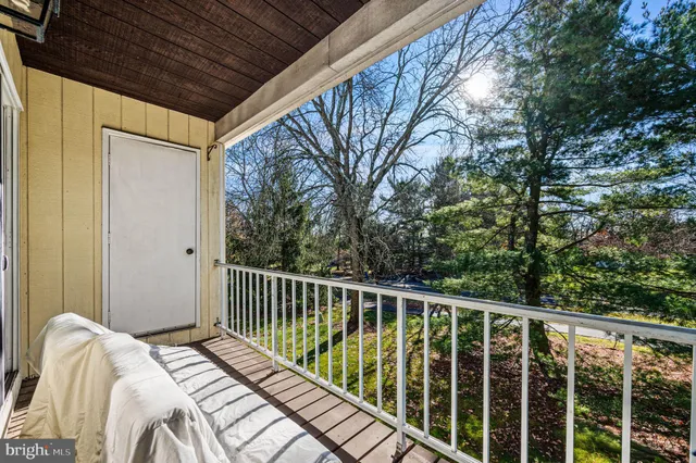 $250,000 | 912 B Stockton Court, Lansdale, PA 19446