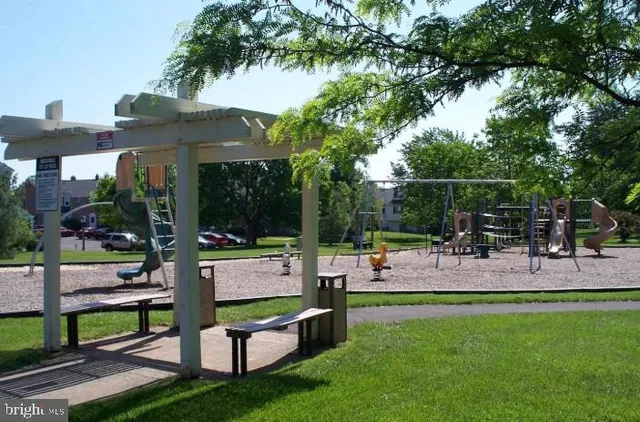 $250,000 | 912 B Stockton Court, Lansdale, PA 19446