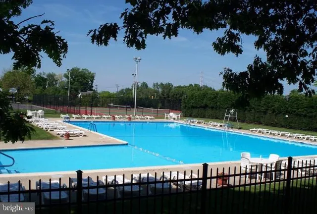 $250,000 | 912 B Stockton Court, Lansdale, PA 19446