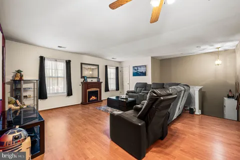 $250,000 | 912 B Stockton Court, Lansdale, PA 19446