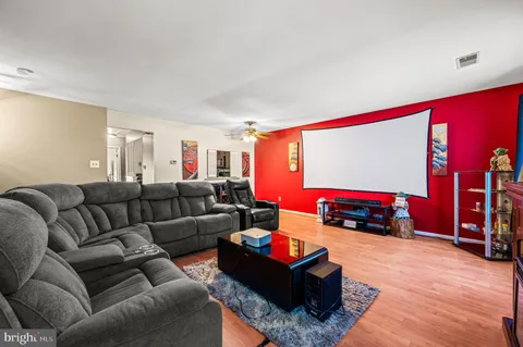 $250,000 | 912 B Stockton Court, Lansdale, PA 19446