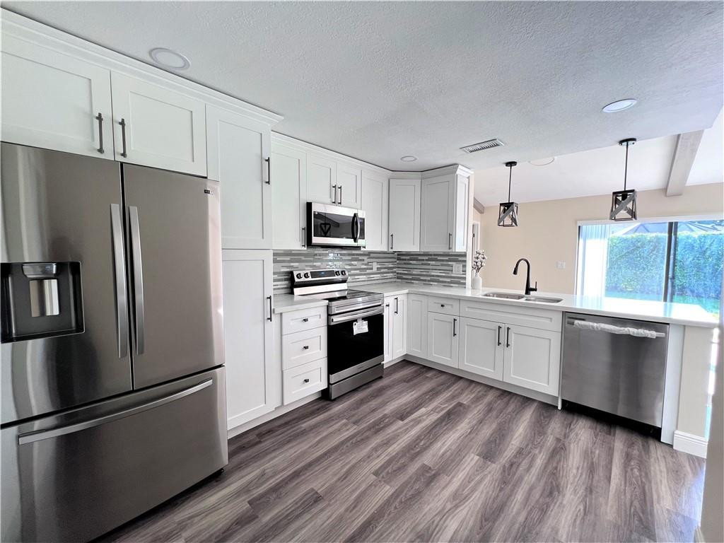 19466 Colorado Circle Boca Raton, FL 33434 - Photo 10 of 49 Photo 10