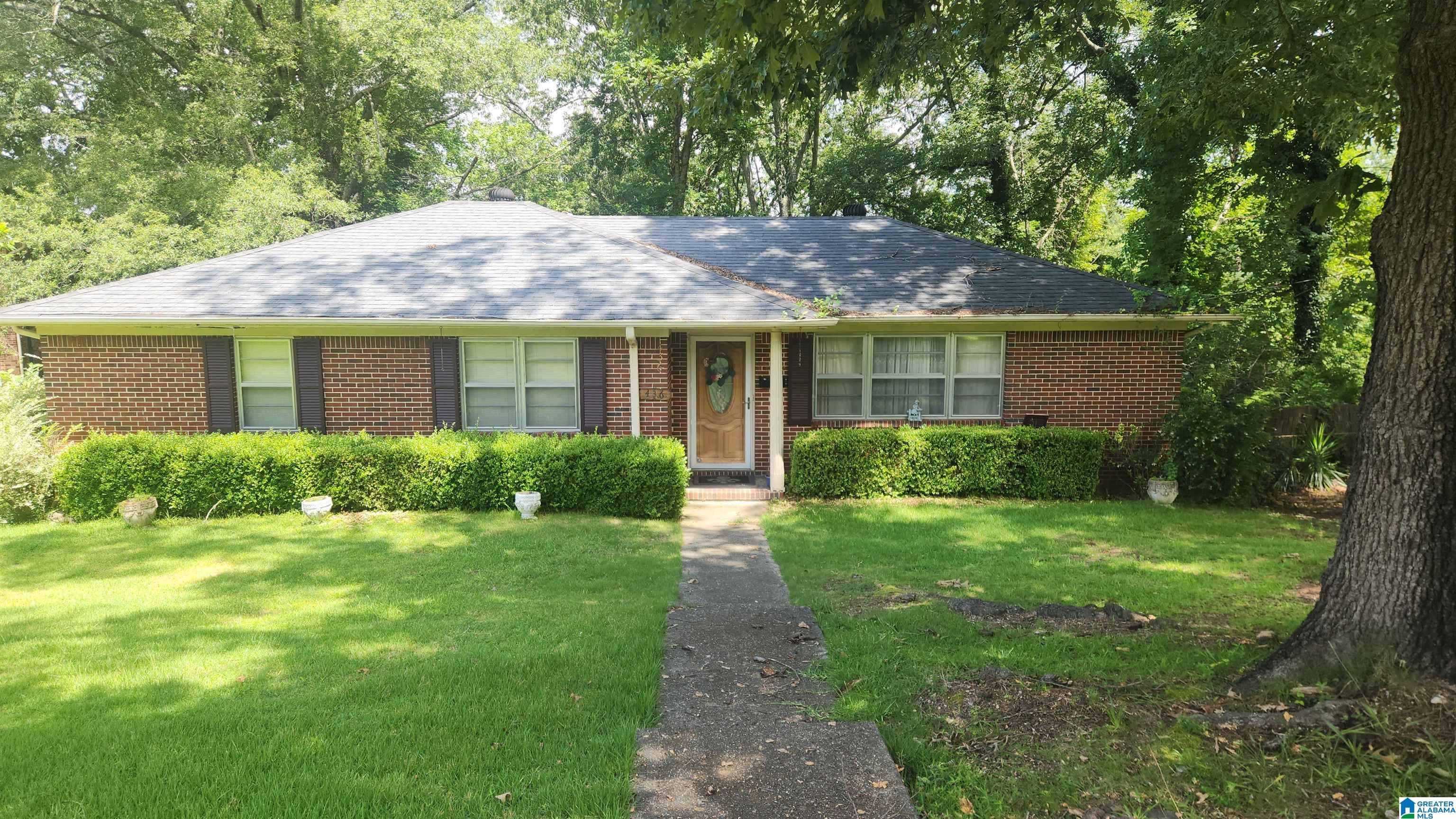 436 26th Avenue Northwest Birmingham, AL 35215 - Photo 1 of 12
