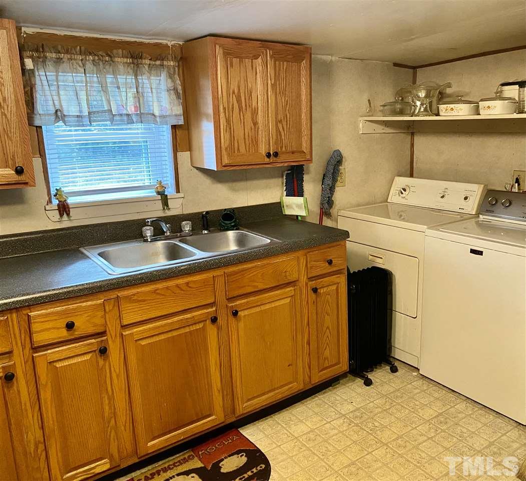 1411 Semora Road Roxboro, NC 27574 - Photo 6 of 16 Gallery Image 6