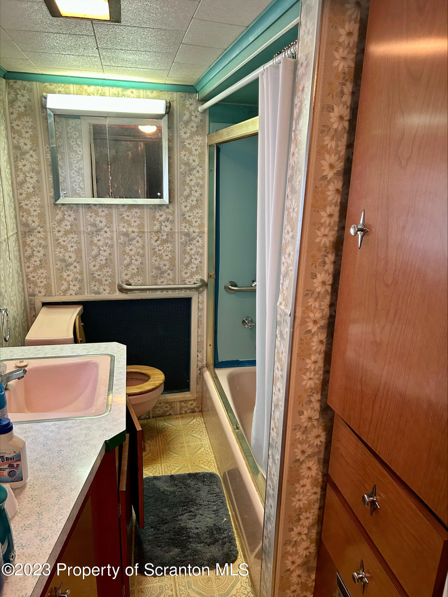 332 Maple Street Scranton, PA 18505 - Photo 18 of 27 Gallery Image 18