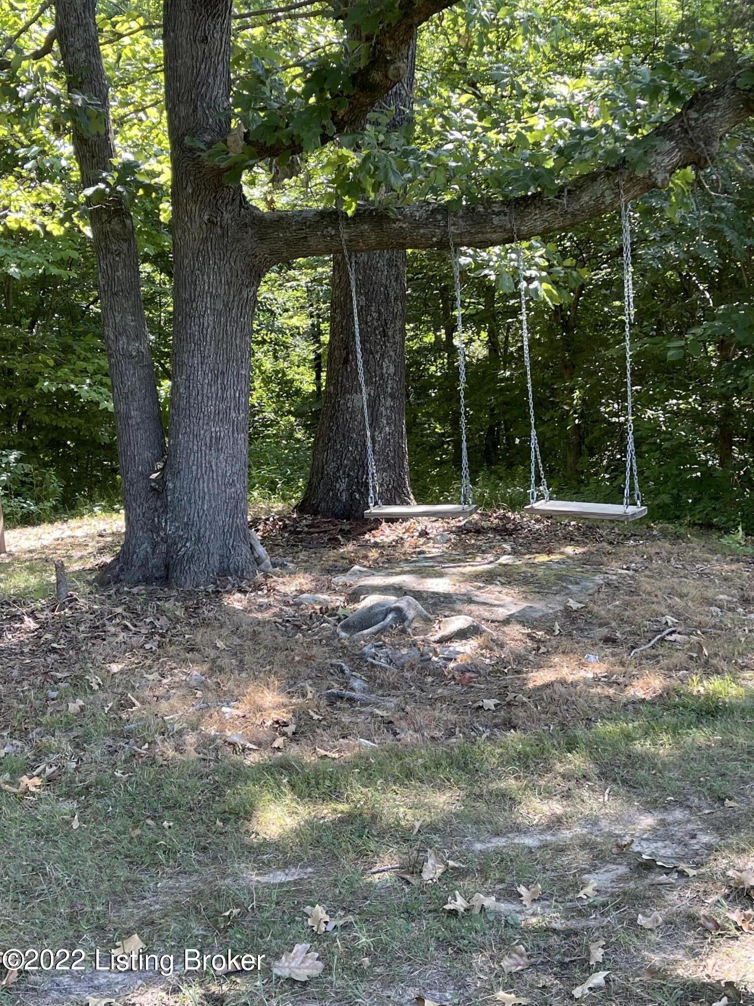1936 Beech Grv Road Shepherdsville, KY 40165 - Photo 76 of 83 IMG_3429