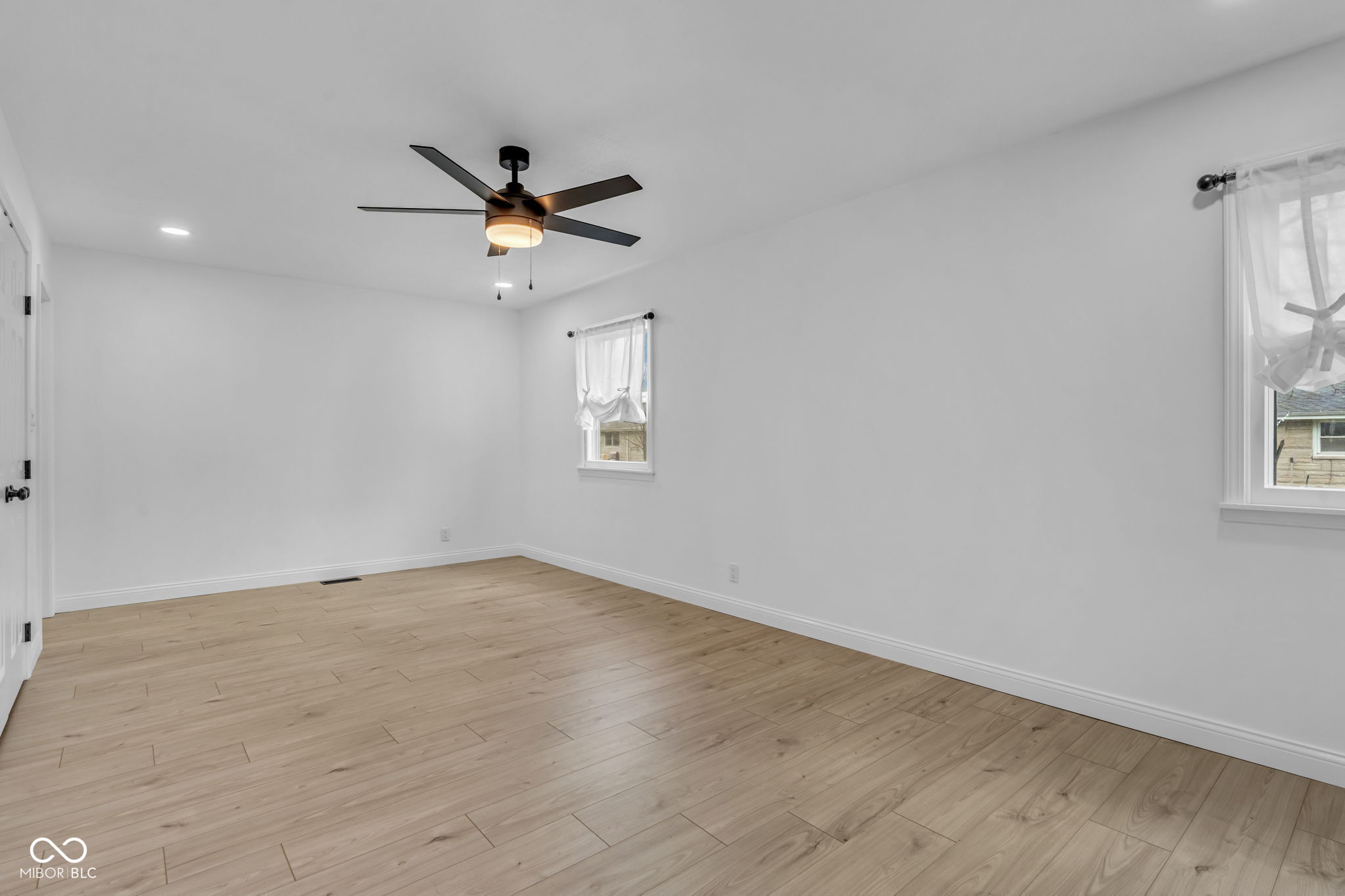 3448 Rost Drive Columbus, IN 47203 - Photo 11 of 49