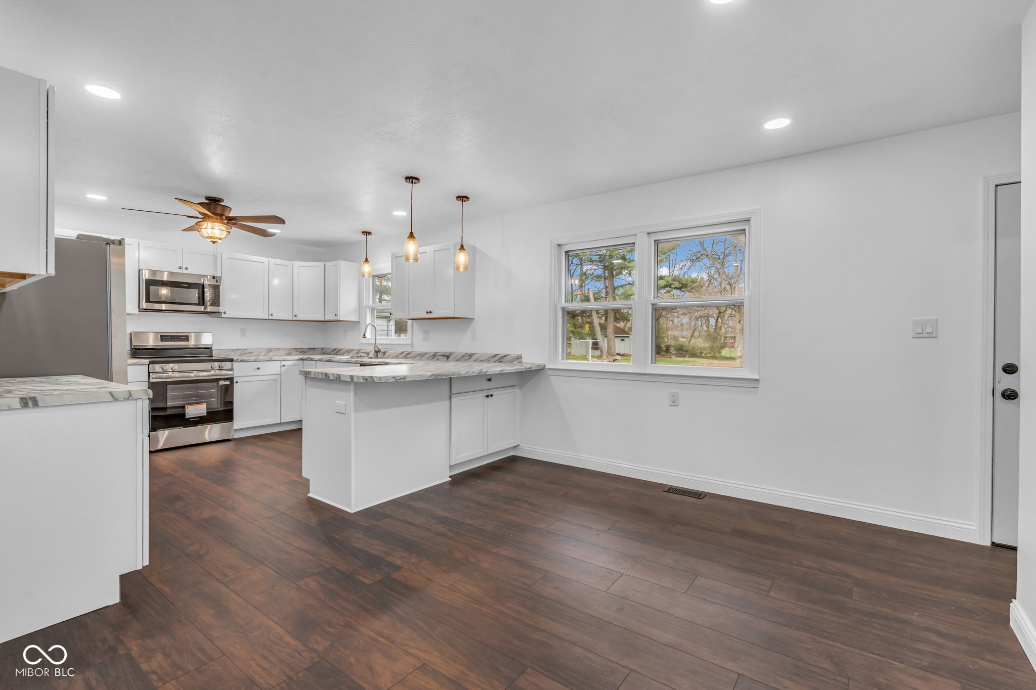 3448 Rost Drive Columbus, IN 47203 - Photo 7 of 49