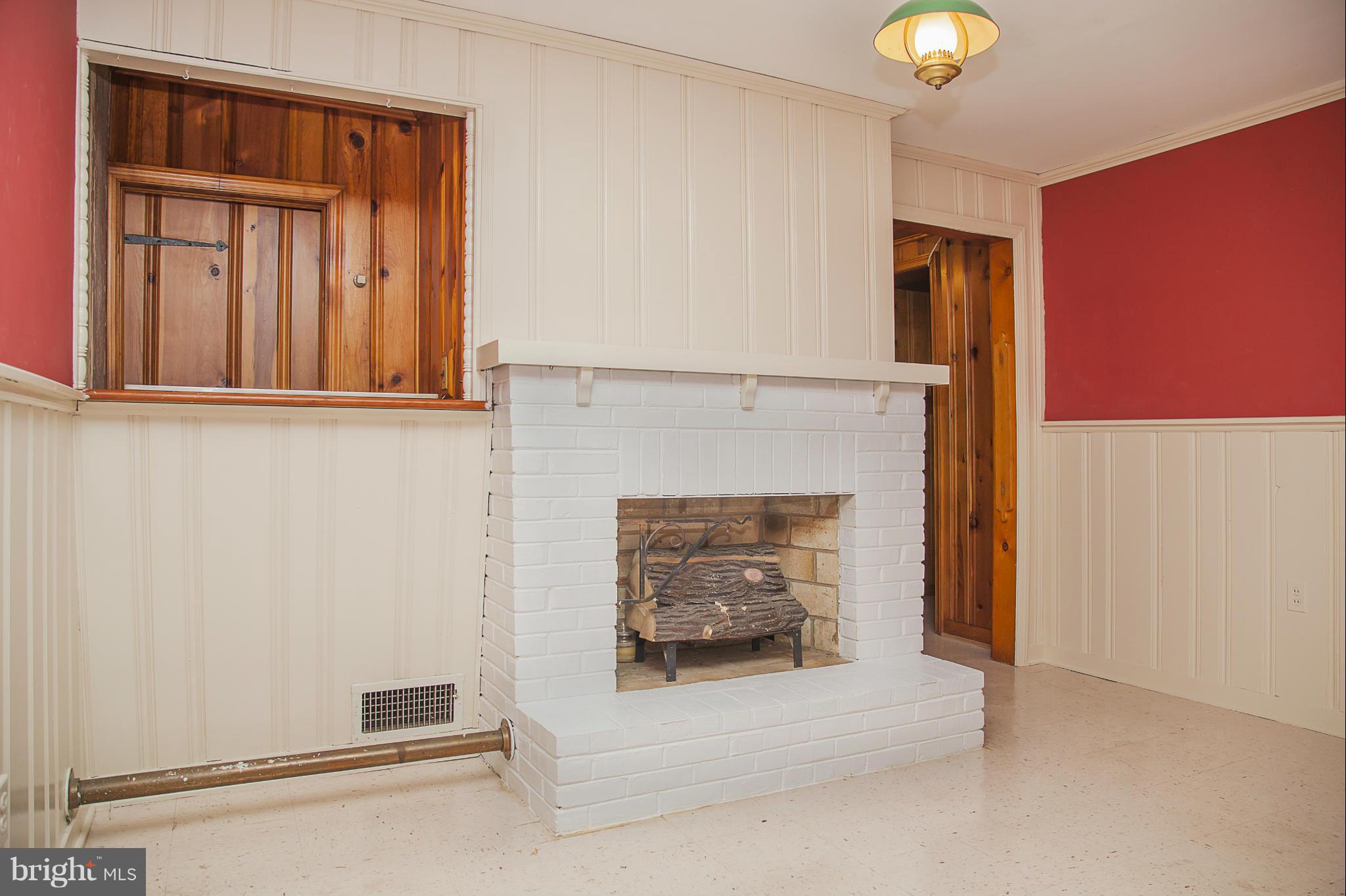 1506 Sanford Road Silver Spring, MD 20902 - Photo 17 of 22 Family Room