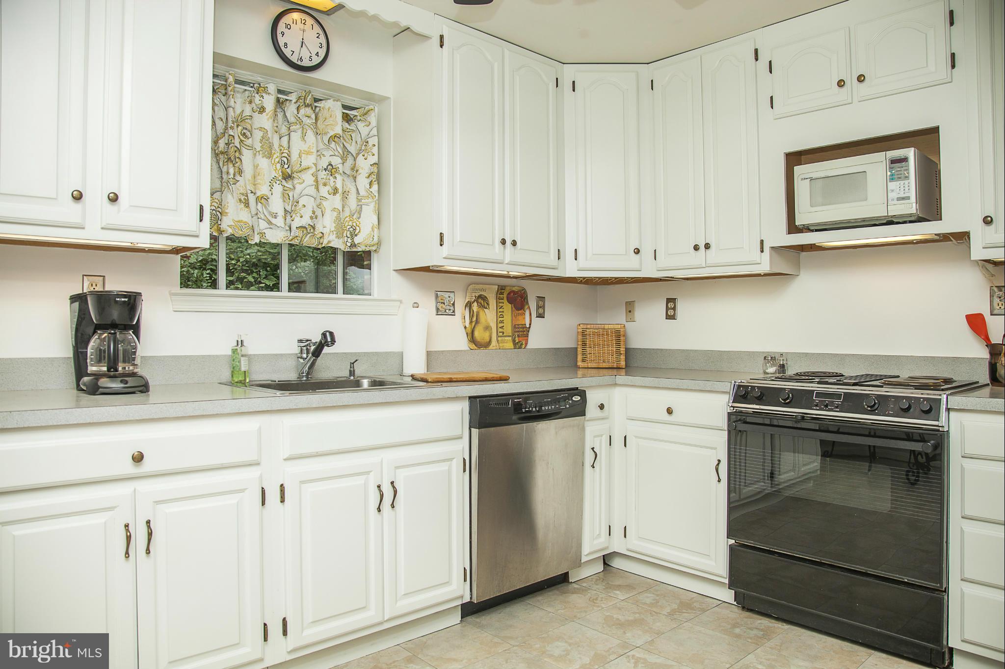 1506 Sanford Road Silver Spring, MD 20902 - Photo 10 of 22 Kitchen