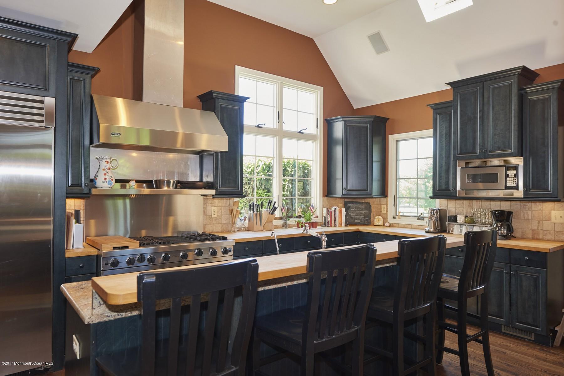 49 Nurko Road Millstone Township, NJ 08535 - Photo 11 of 39 Chef's kitchen