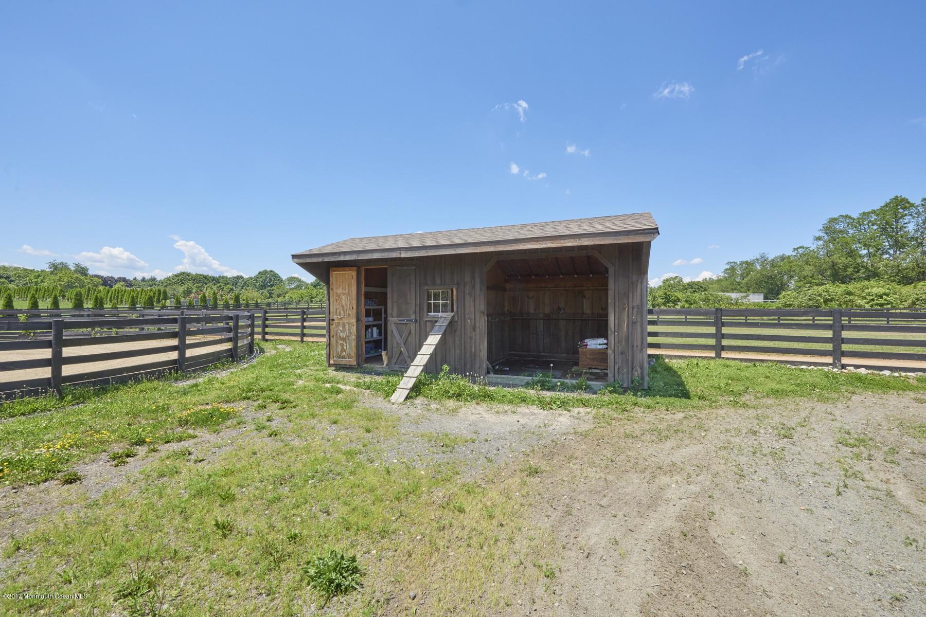 49 Nurko Road Millstone Township, NJ 08535 - Photo 33 of 39 Shed