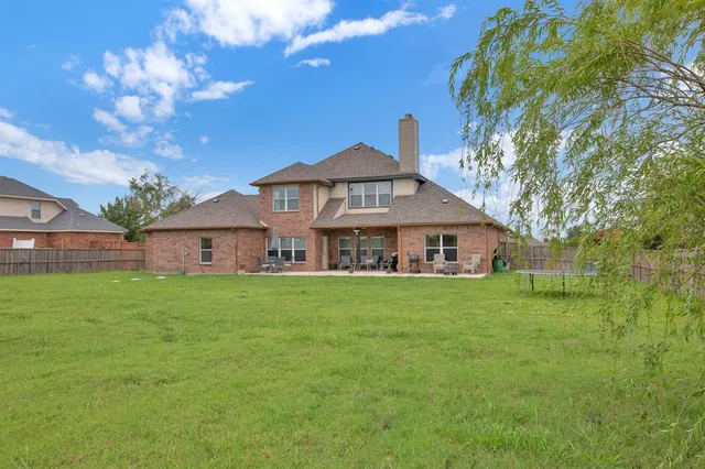 a view of an ocean from a yard