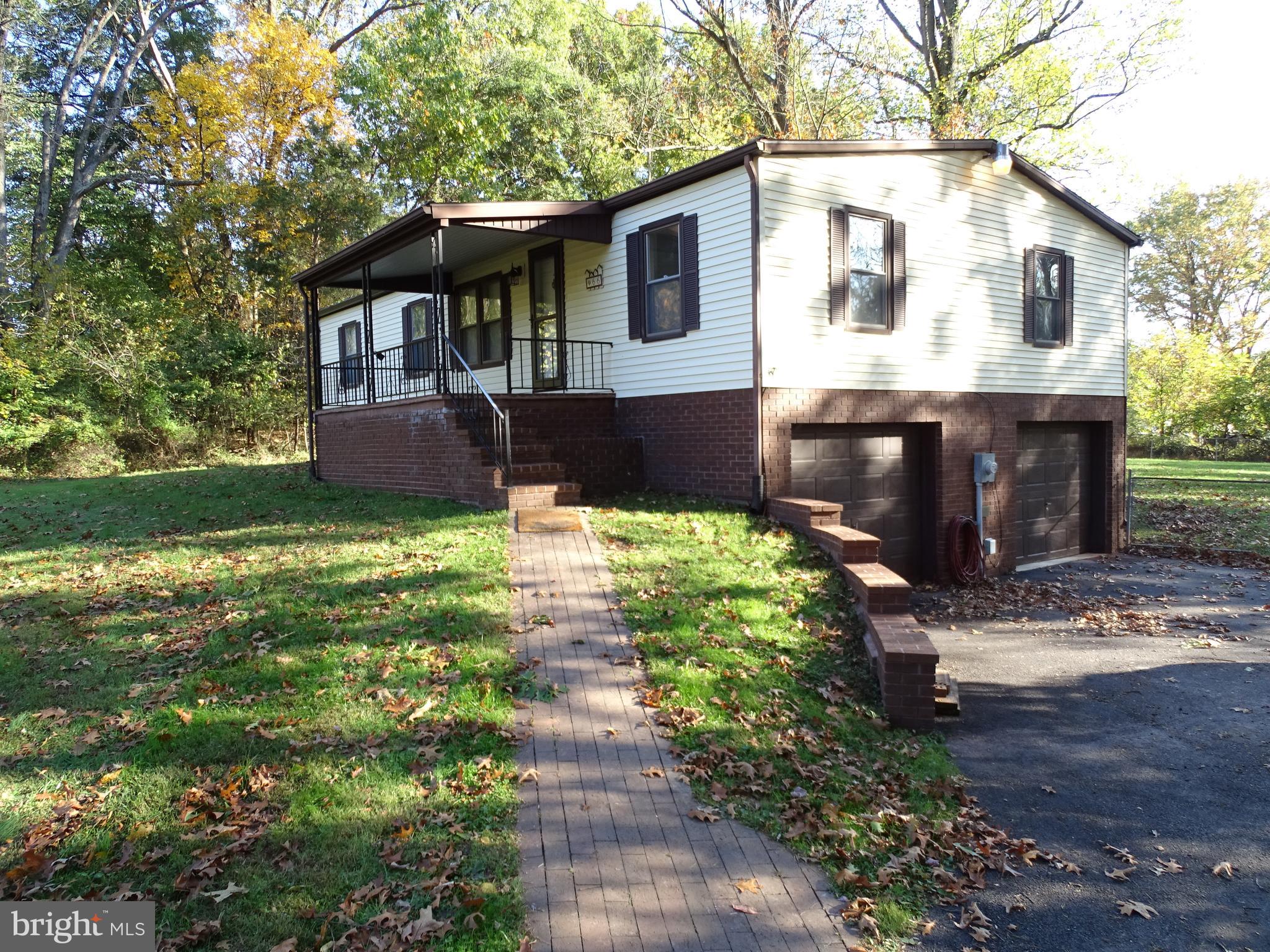 66 Pine Tree Road Manchester, PA 17345 - Photo 4 of 48