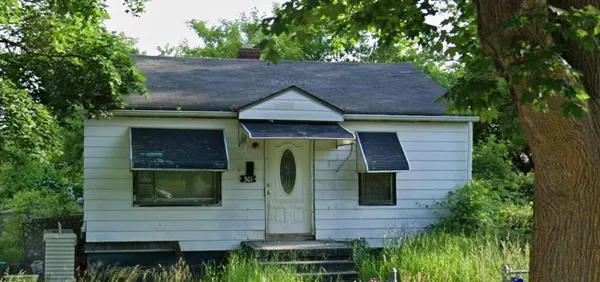 $20,000 | 301 East Alma Avenue, Flint, MI 48505