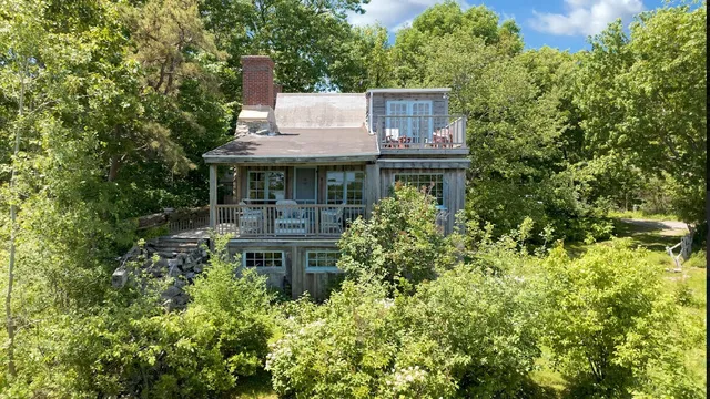 $999,999 | 41 Circuit Road, York, ME 03902