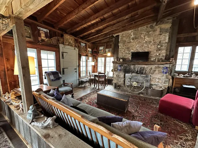 $999,999 | 41 Circuit Road, York, ME 03902