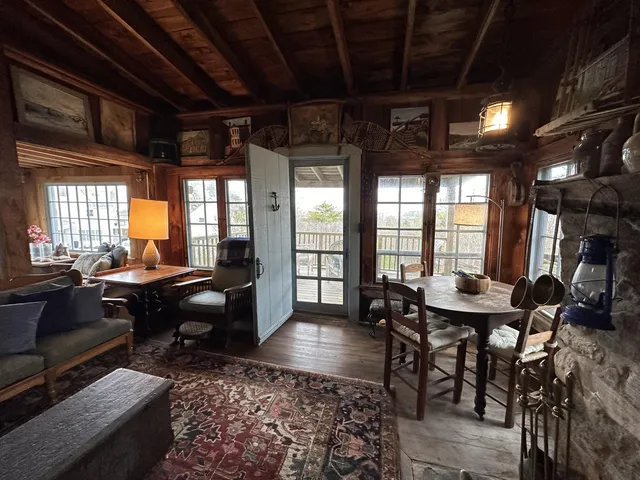 $999,999 | 41 Circuit Road, York, ME 03902