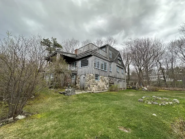 $999,999 | 41 Circuit Road, York, ME 03902