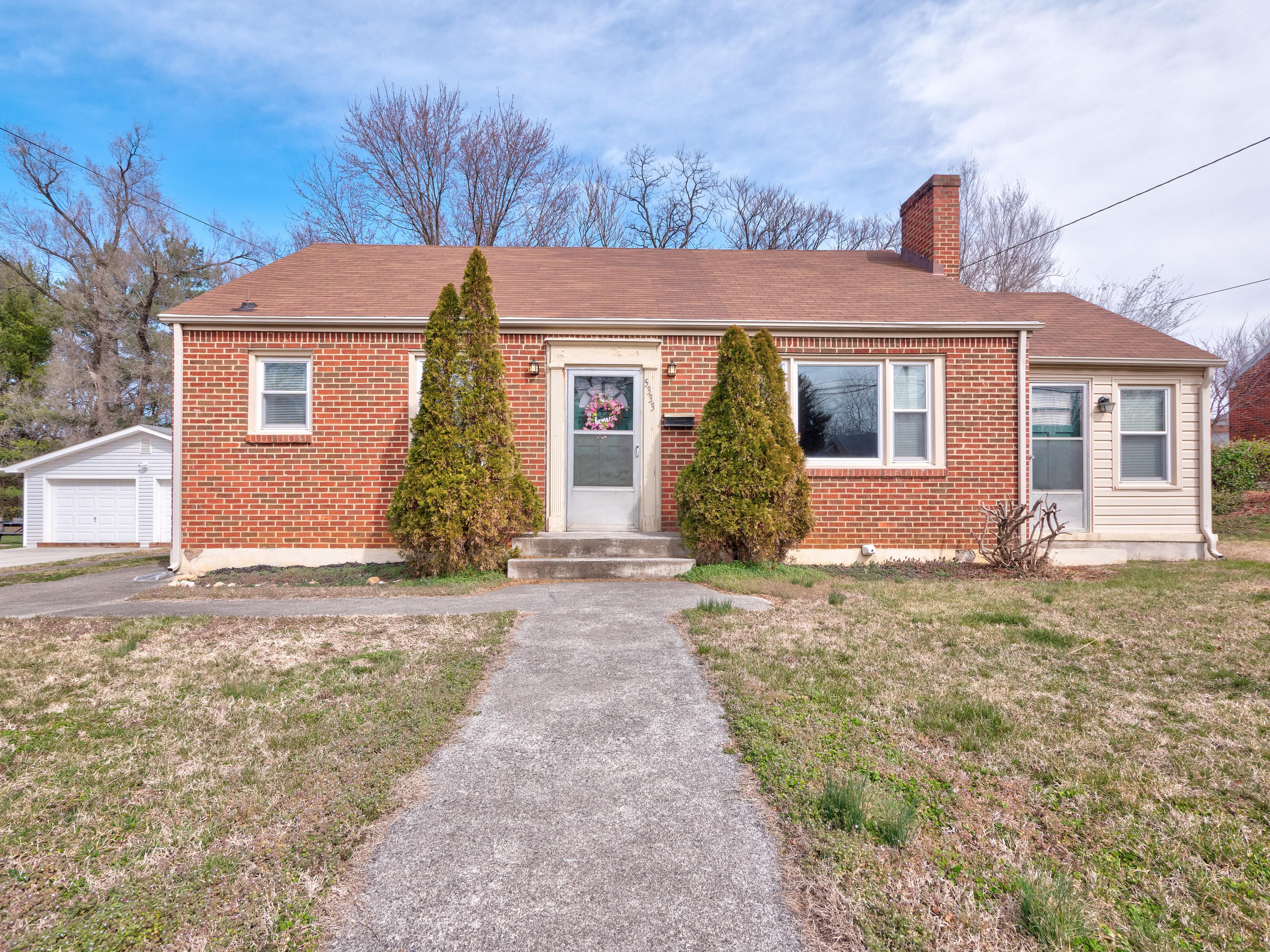 5333 Malvern Road Roanoke, VA 24012 - Photo 1 of 30 Well maintained