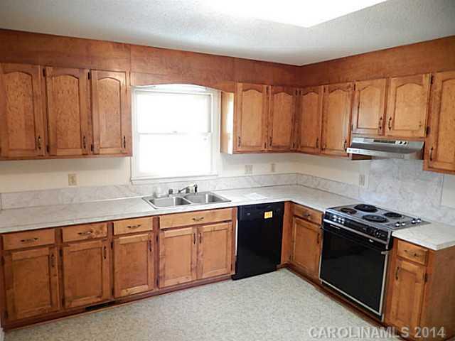 715 Bethany Road Gastonia, NC 28052 - Photo 4 of 15 Gallery Image 4