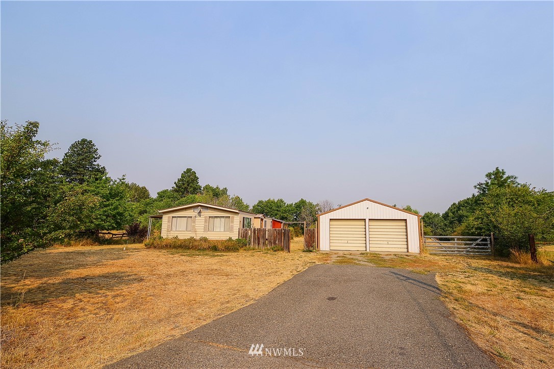 741 Westside Road Cle Elum, WA 98922 - Photo 3 of 21 Gallery Image 3