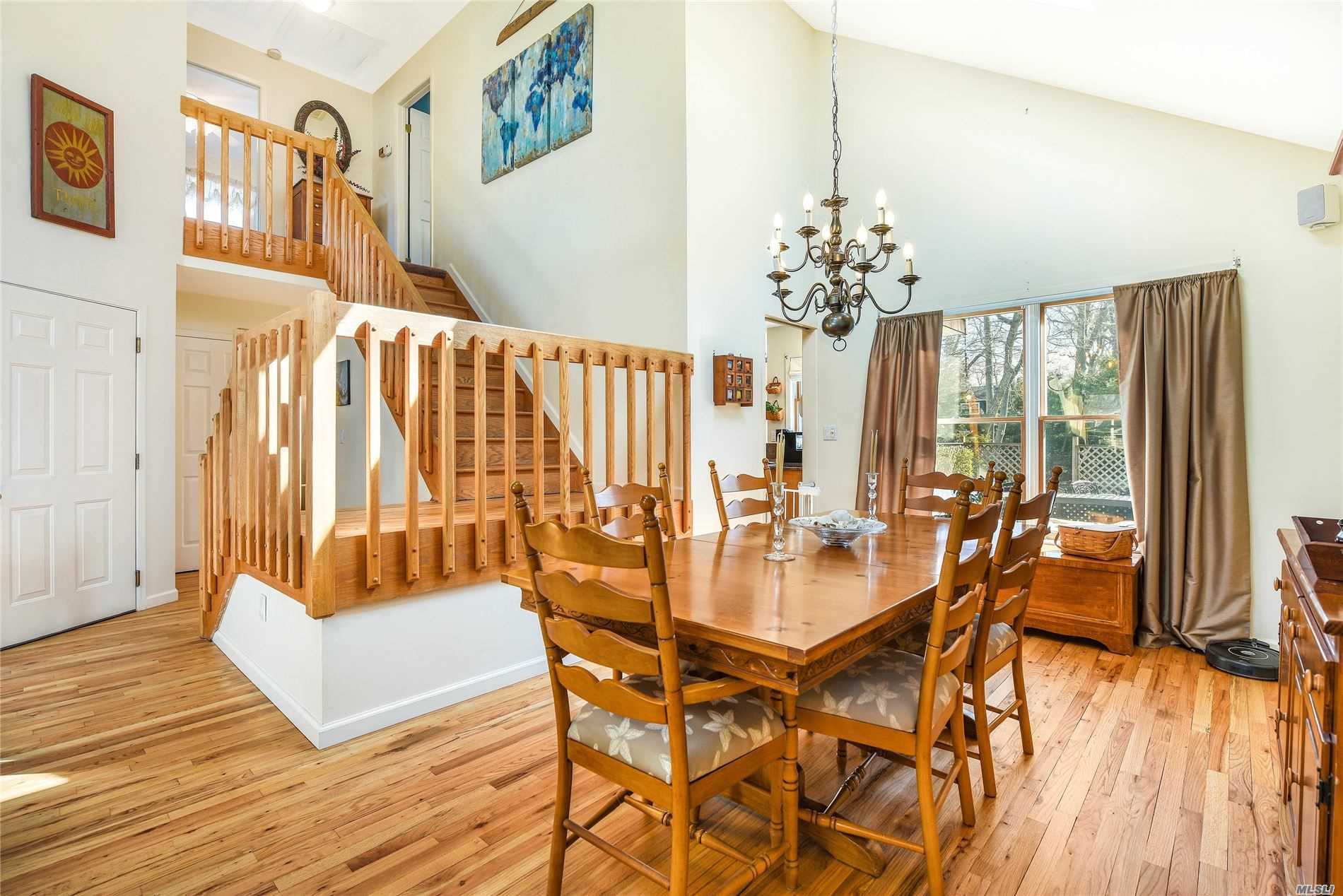 95 Country Club Road Bellport, NY 11713 - Photo 5 of 19