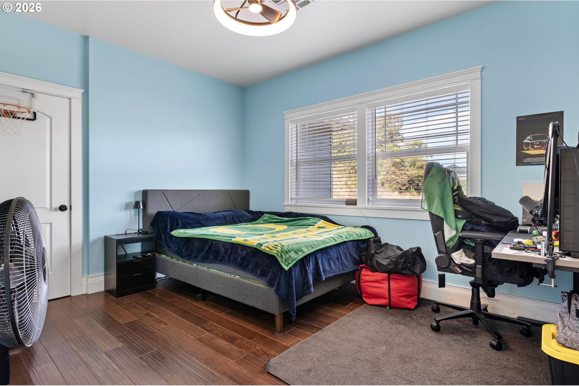 785 Mathis Hill Road Yoncalla, OR 97499 - Photo 39 of 48 Bedroom