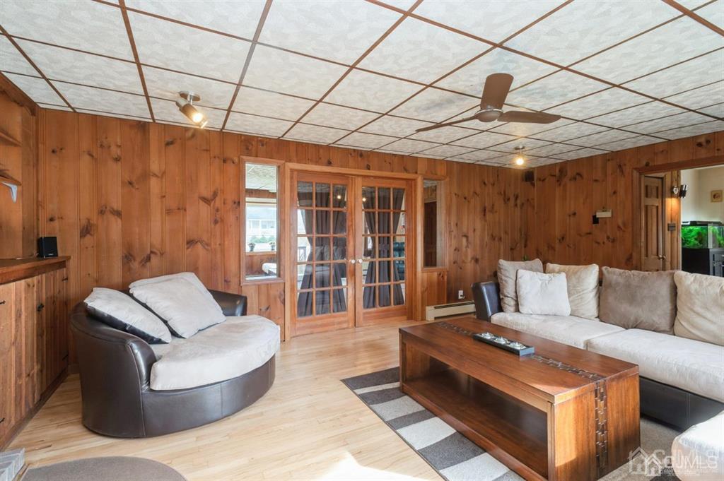 33 Meadow Road Edison, NJ 08817 - Photo 14 of 39