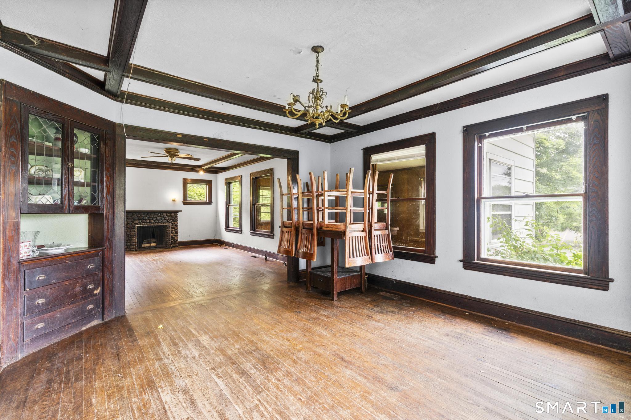 663 White Plains Road Trumbull, CT 06611 - Photo 13 of 32