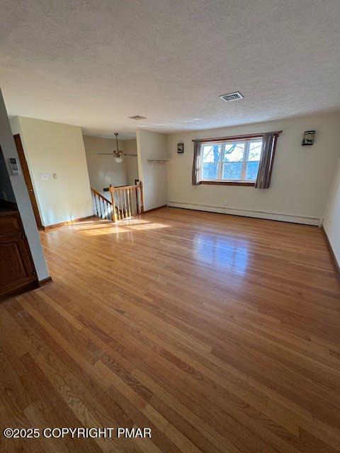 122 Deep Woods Lane Stroudsburg, PA 18360 - Photo 13 of 111 Living Room