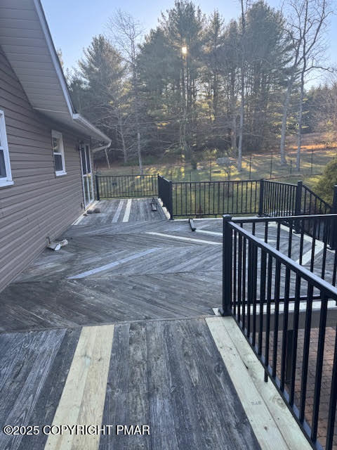 122 Deep Woods Lane Stroudsburg, PA 18360 - Photo 60 of 111 New Railings