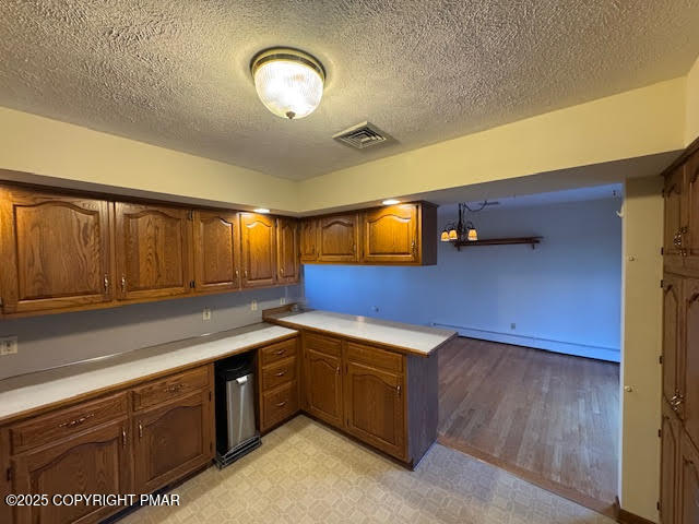 122 Deep Woods Lane Stroudsburg, PA 18360 - Photo 7 of 111 Peninsula seating