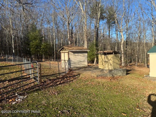 122 Deep Woods Lane Stroudsburg, PA 18360 - Photo 72 of 111 More out Buildings