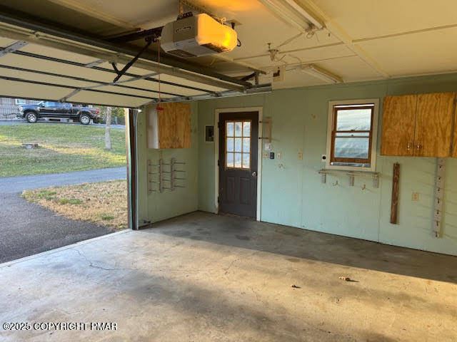 122 Deep Woods Lane Stroudsburg, PA 18360 - Photo 91 of 111 2 Car Garage