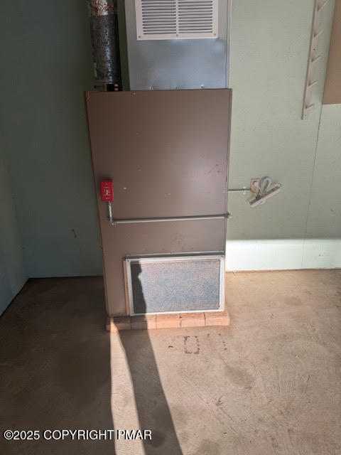 122 Deep Woods Lane Stroudsburg, PA 18360 - Photo 93 of 111 Heated Detached Garage