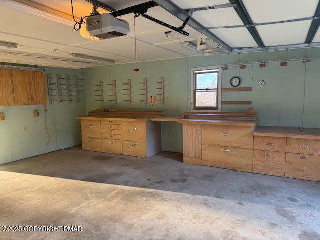 122 Deep Woods Lane Stroudsburg, PA 18360 - Photo 94 of 111 Door opener