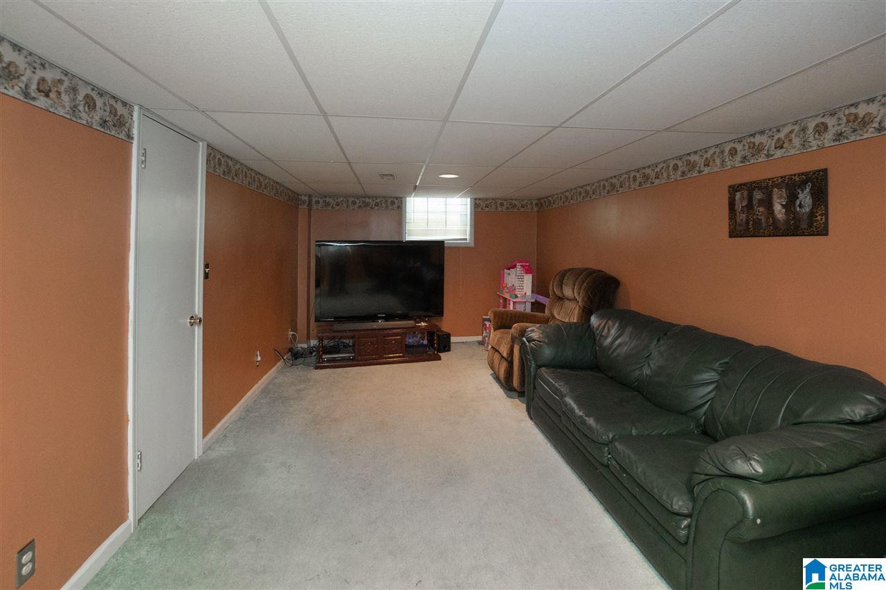 988 Ridgewood Circle Birmingham, AL 35235 - Photo 18 of 35