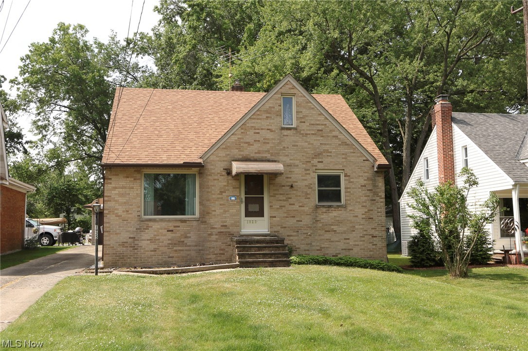 1925 Lorimer Road Cleveland, OH 44134 - Photo 1 of 35