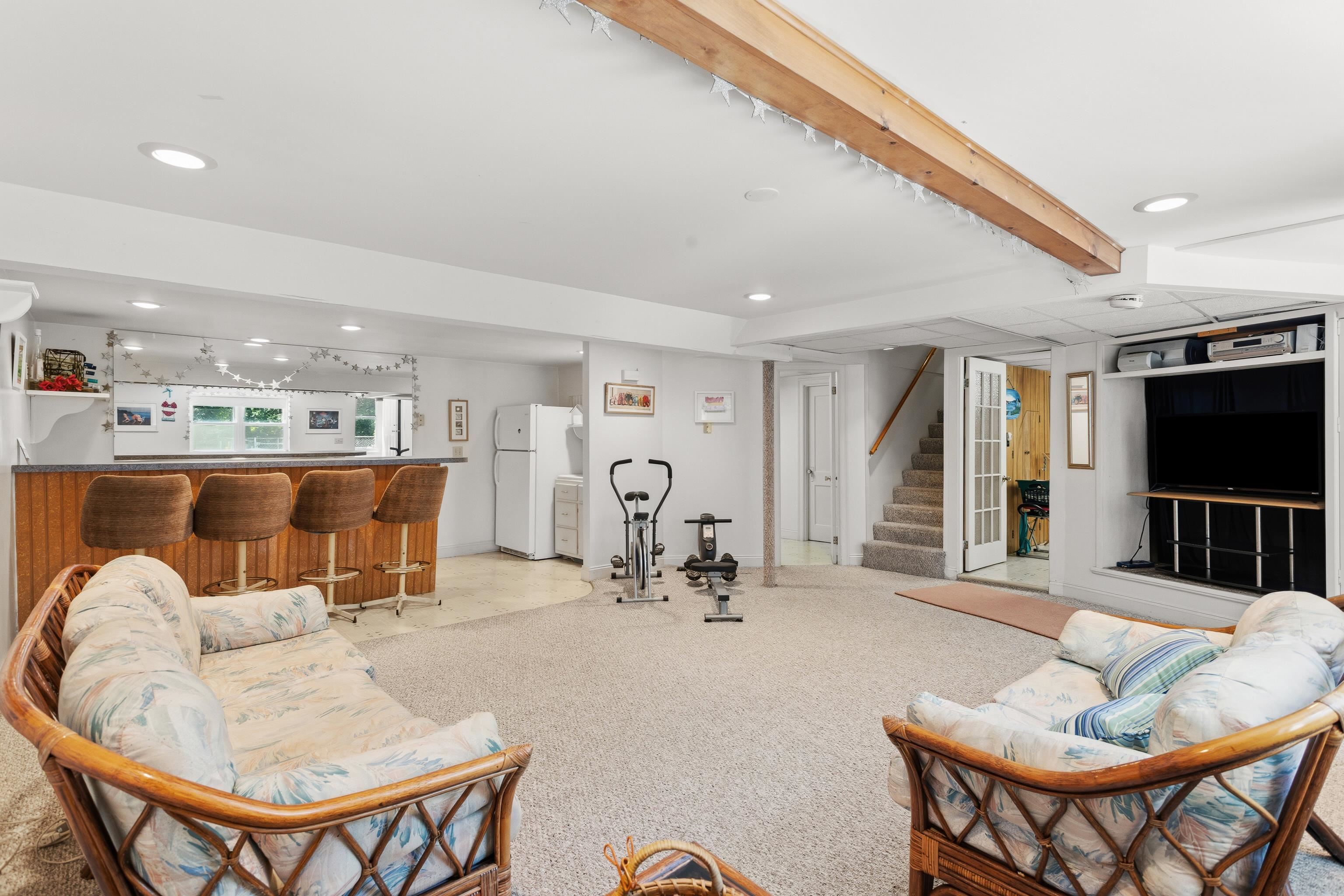 611 Coolidge Avenue Manchester, NH 03102 - Photo 42 of 55