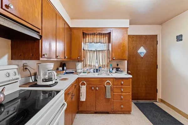 $274,900 | 604 Knight Avenue, Neenah, WI 54956