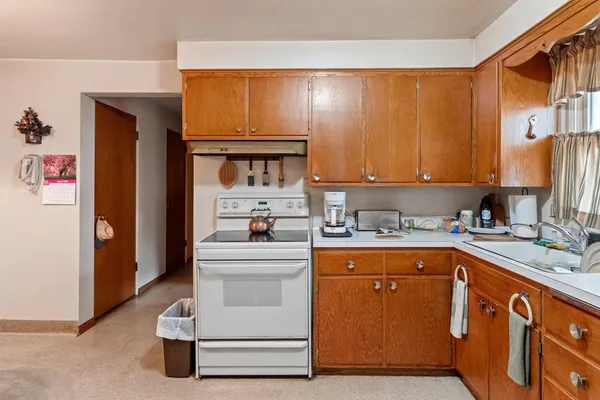 $274,900 | 604 Knight Avenue, Neenah, WI 54956