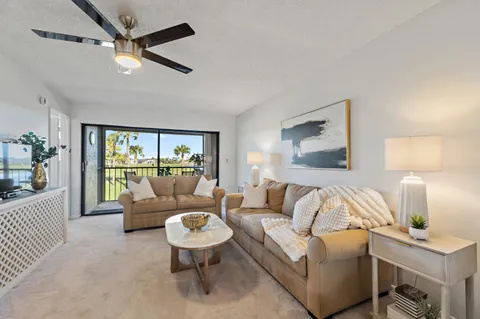 $184,900 | 13369 Touchstone Place, Unit 203, Palm Beach Gardens, FL 33418