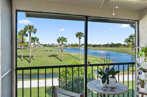 $184,900 | 13369 Touchstone Place, Unit 203, Palm Beach Gardens, FL 33418