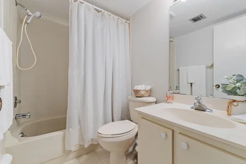 $184,900 | 13369 Touchstone Place, Unit 203, Palm Beach Gardens, FL 33418