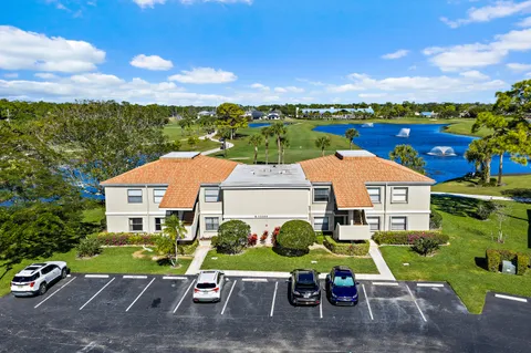 $184,900 | 13369 Touchstone Place, Unit 203, Palm Beach Gardens, FL 33418