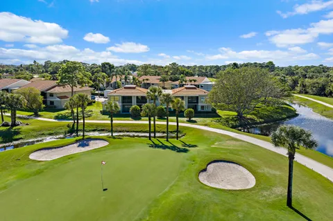 $184,900 | 13369 Touchstone Place, Unit 203, Palm Beach Gardens, FL 33418