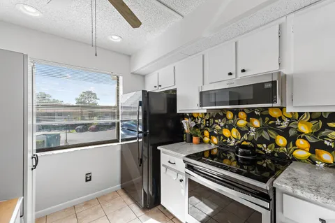$184,900 | 13369 Touchstone Place, Unit 203, Palm Beach Gardens, FL 33418